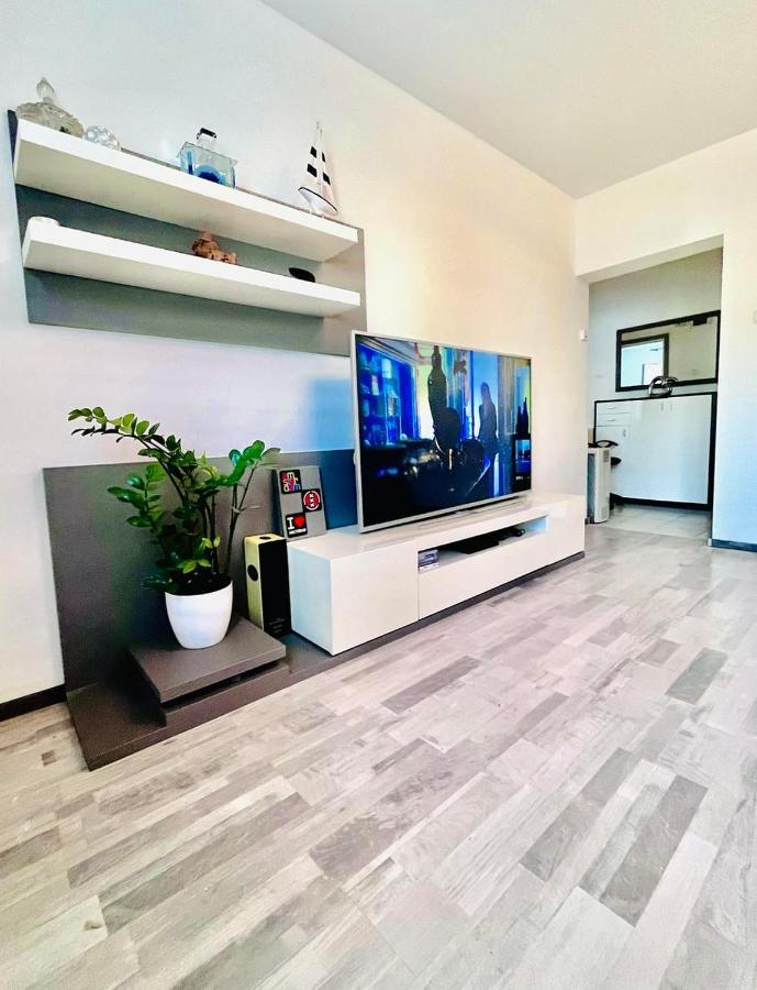 Luana Lux Apartment Pula Luaran gambar